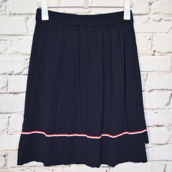 Preppy Navy Pleated Tier Skirt - Picture 2 of 4